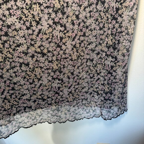 American Eagle Floral Black, White, and Pink Maxi Skirt with Scalloped Detail - Picture 8 of 10